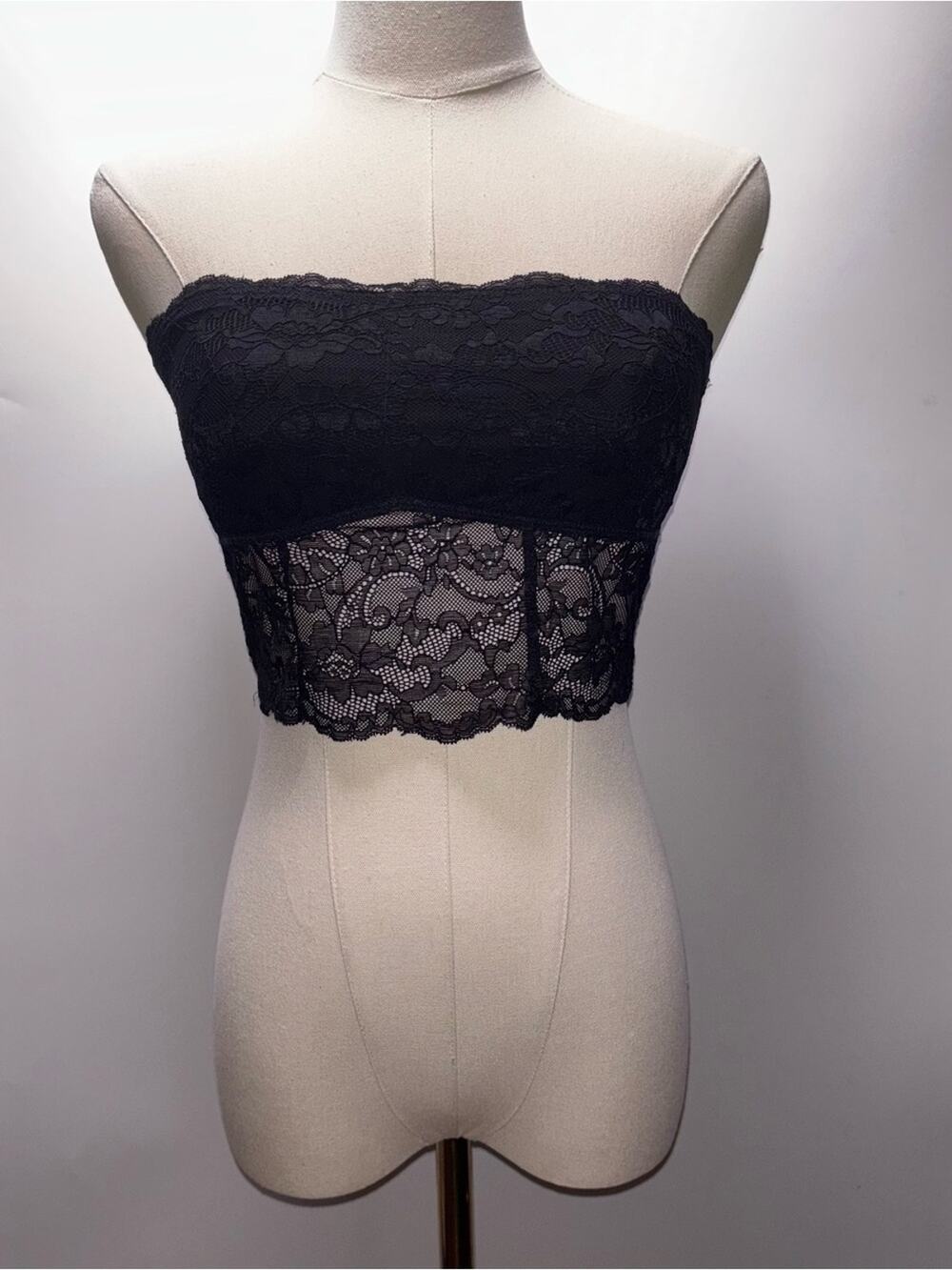 American Eagle Outfitters Black Lace Bandeau Crop Bralette Top Size Small